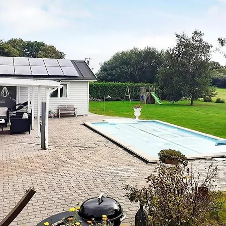 10 Person Holiday Home In Rodvig Stevns-By Traum