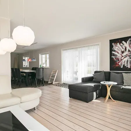 10 Person Holiday Home In Rodvig Stevns-By Traum Vakantiehuis Lund (Stevns)
