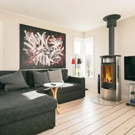 10 Person Holiday Home In Rodvig Stevns-By Traum *