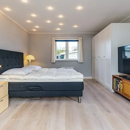 10 Person Holiday Home In Rodvig Stevns-By Traum