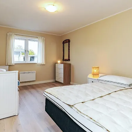 10 Person Holiday Home In Rodvig Stevns-By Traum * Lund (Stevns)